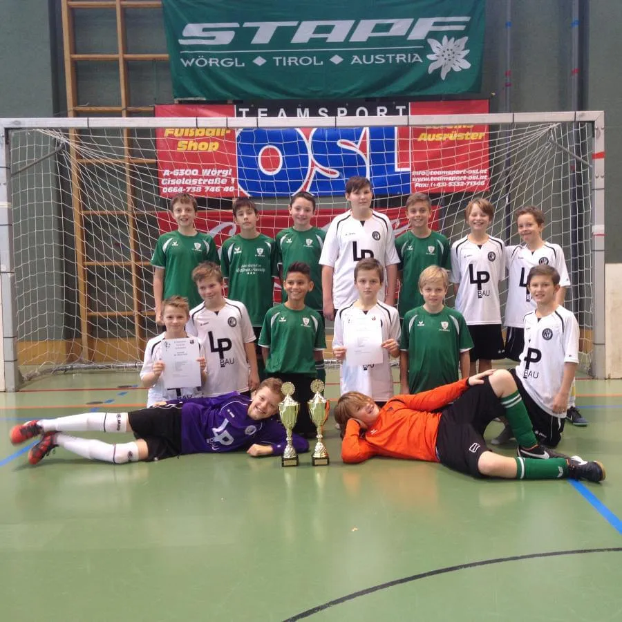 U12-4.-und-5.Platz-beim-Hallencup-des-FC-Bruckhaeusl